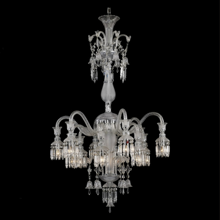 12-световая хрустальная люстра Baccarat