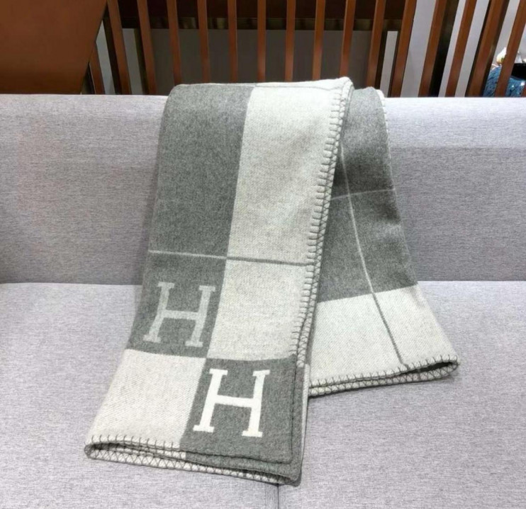 Плед Hermes Avalon толстый серый