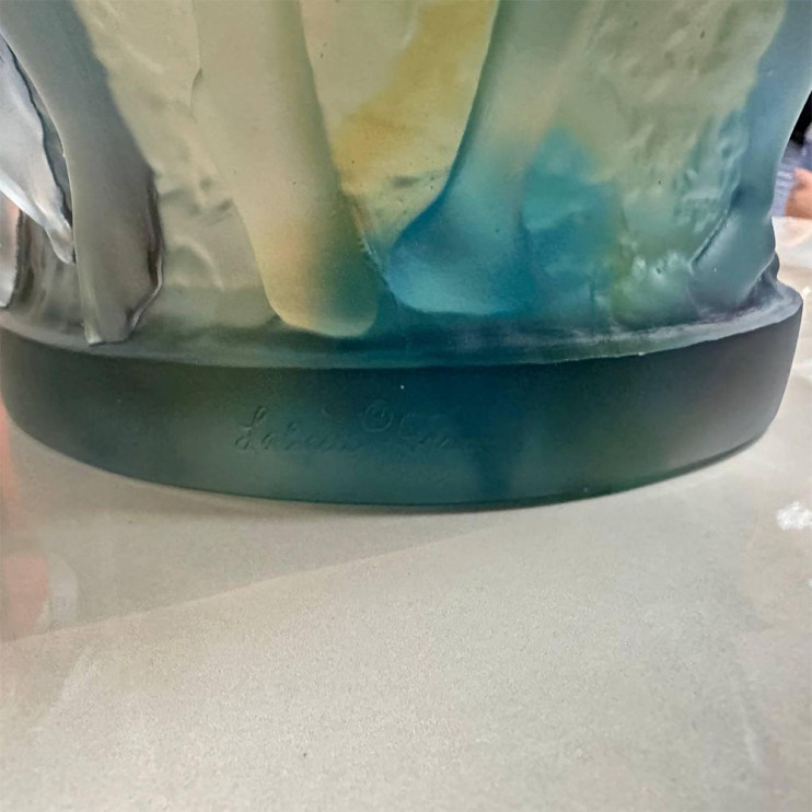 Ваза Lalique Bacchantes 24 см цветная