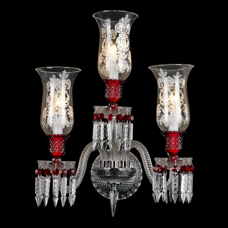 3. Настенное бра Baccarat из светлого хрусталя