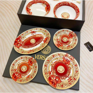 Столовый сервиз Versace