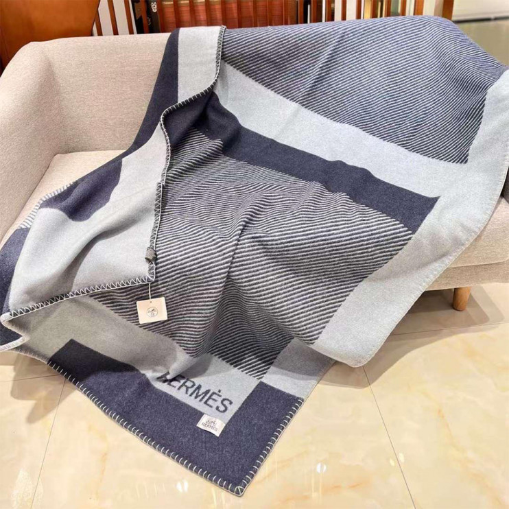 Серый плед Hermes Avalon
