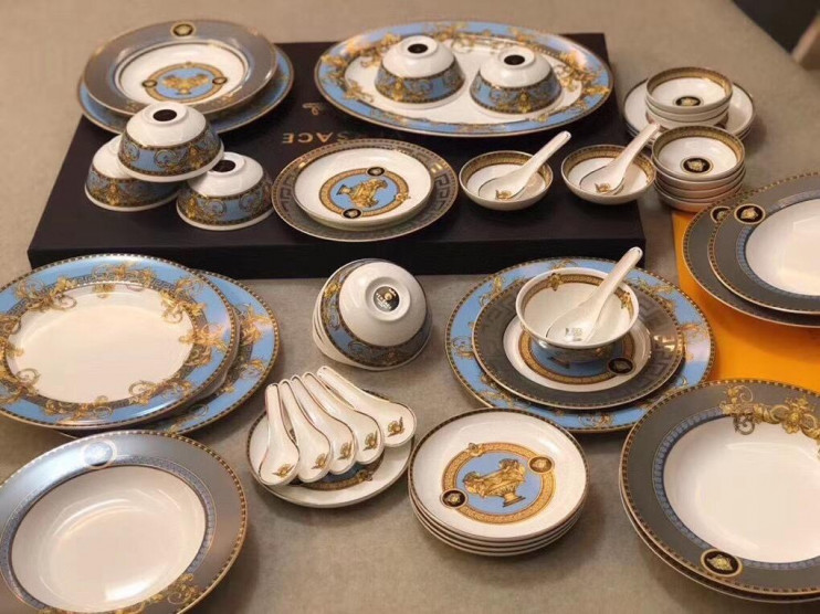 Столовый сервиз Versace Prestige Gala Le Bleu